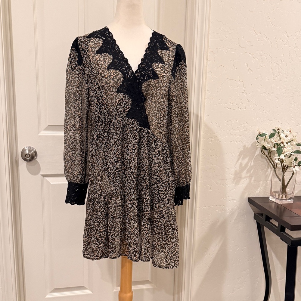 Topshop Black Floral Lace-Trim Long Sleeve Dress